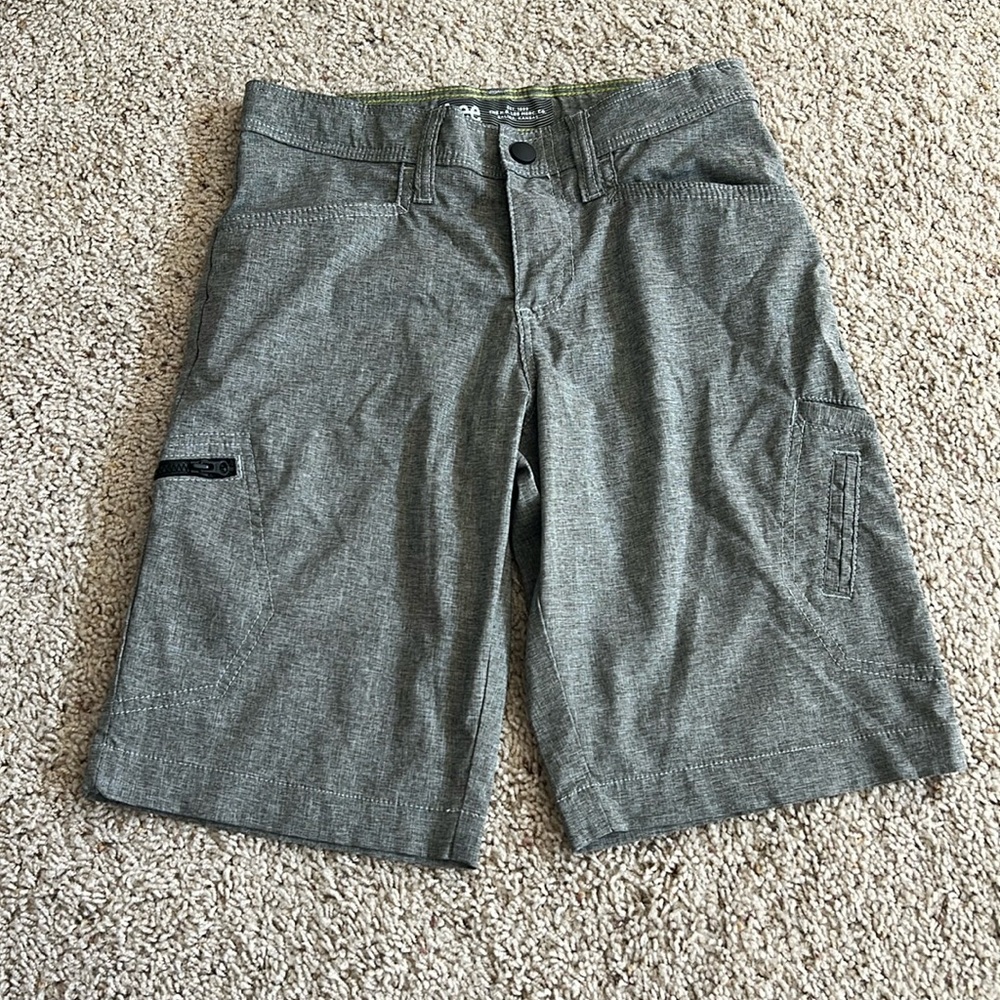Lee grey shorts